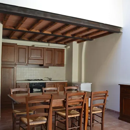Auf Der Ersten Etage * קמפיליה מריטימה