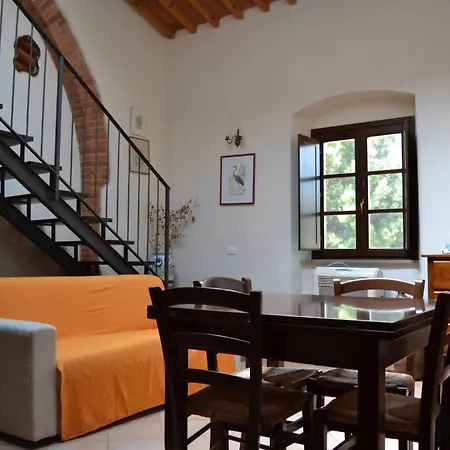 Auf Der Ersten Etage דירה